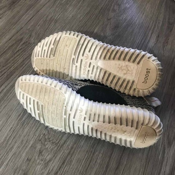 Yeezy Turtle Doves - Picture 4 of 8